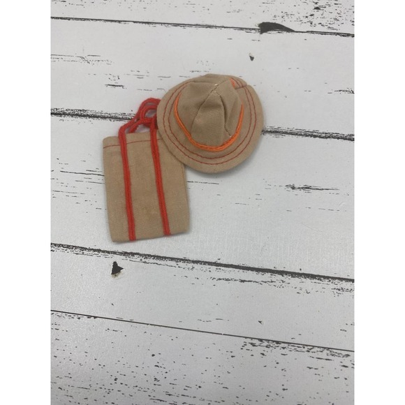 Vintage Superstar barbie fashion hat & bag brige with orange trim - Picture 1 of 2